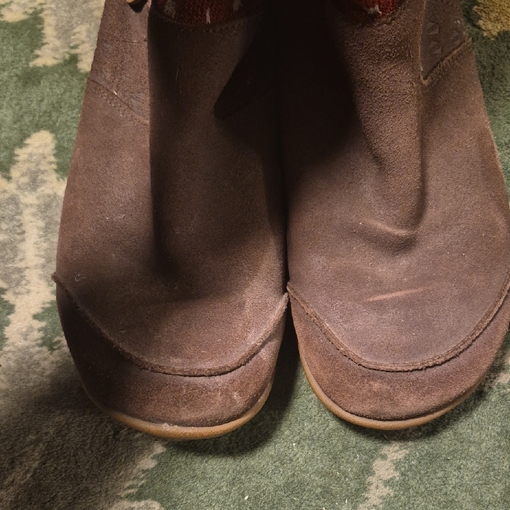 Salomon Red and Brown Ankle Boots - Picture 6 of 10